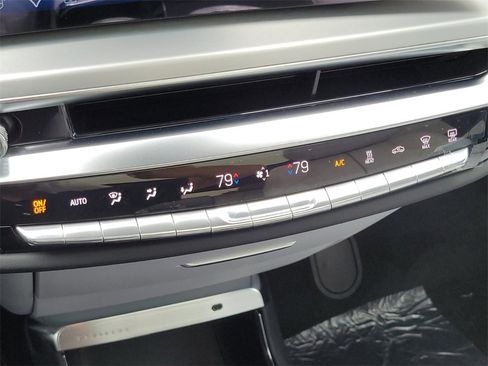 New 2025 Cadillac Lyriq Luxury image 22