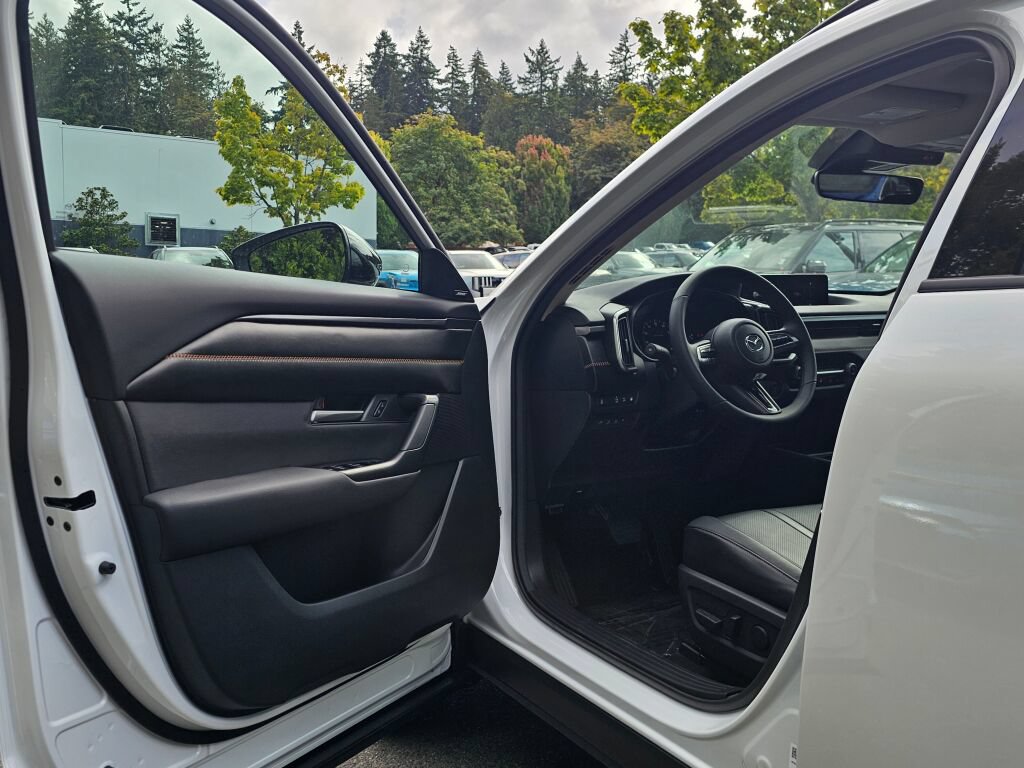 New 2026 MAZDA CX-50 AWD 2.5 Hybrid w/ Cargo Package image 24
