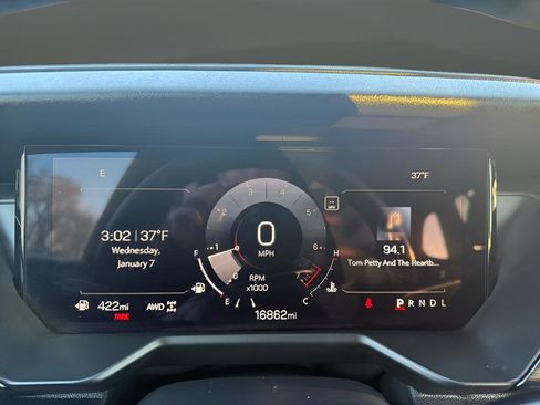 Certified 2025 GMC Acadia Elevation image 17