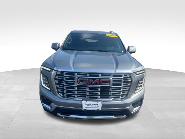 Used 2025 GMC Yukon Denali AWD/4WD image 9