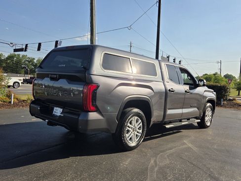 Used 2022 Toyota Tundra SR5 w/ SR5 Convenience Package image 4