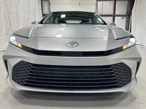 Used 2026 Toyota Camry LE FWD image 2