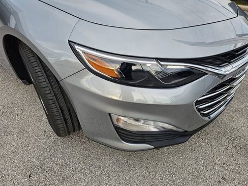 Used 2025 Chevrolet Malibu LT FWD image 10