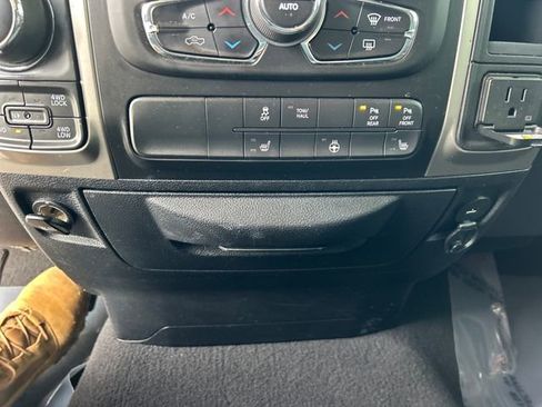 Used 2018 RAM 1500 Big Horn image 21