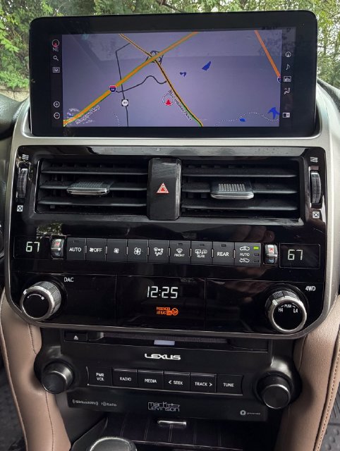 Certified 2023 Lexus GX 460 Premium w/ Accessory Package AWD/4WD image 21
