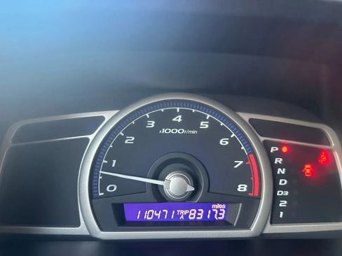 Used 2011 Honda Civic DX-VP image 13