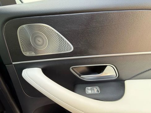 Used 2022 Mercedes-Benz GLE 450 4MATIC image 22