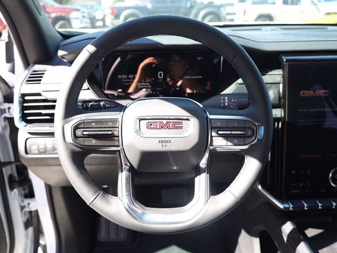 New 2027 GMC Acadia Elevation w/ Elevation Premium Package AWD/4WD image 13