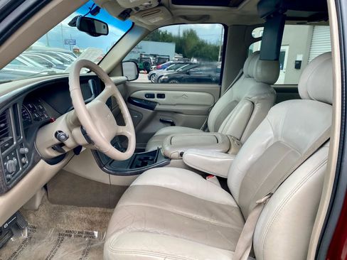 Used 2002 GMC Yukon XL Denali image 8