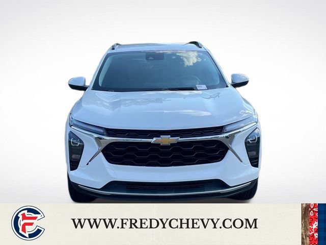 Used 2025 Chevrolet Trax LT FWD image 9
