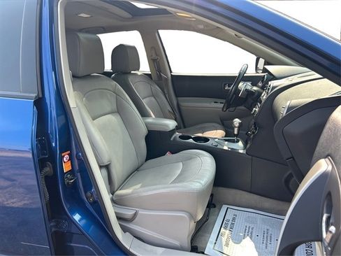 Used 2009 Nissan Rogue SL w/ Premium Pkg AWD/4WD image 40