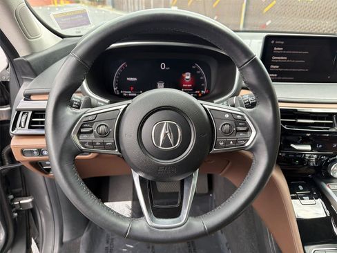 Used 2024 Acura MDX SH-AWD w/ Technology Package image 16