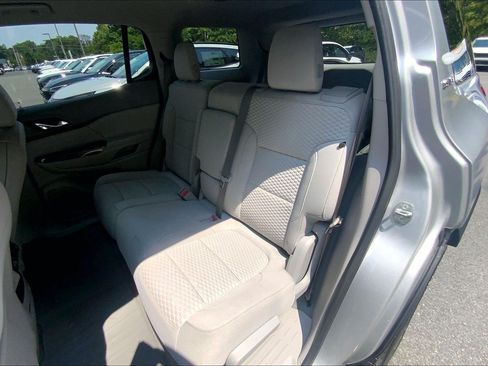 Used 2019 GMC Acadia SLE FWD image 25