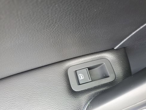 Used 2018 Volkswagen Passat 2.0T S image 14