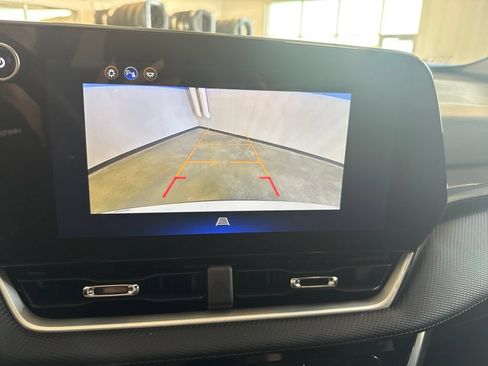 Used 2026 Chevrolet Equinox LT AWD/4WD image 15
