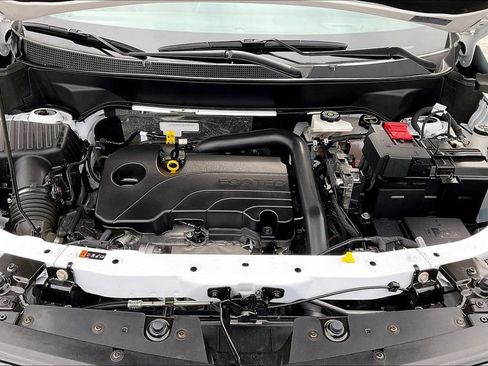 Used 2025 Chevrolet Equinox LT w/ Convenience Package II FWD image 28