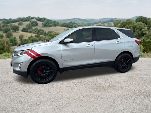 Used 2019 Chevrolet Equinox LT FWD image 4