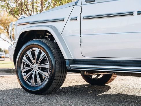 Used 2025 Mercedes-Benz G 550 w/ Manufactur Interior Package image 27