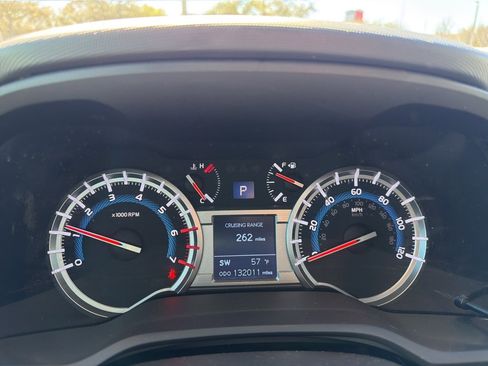 Used 2016 Toyota 4Runner Limited image 10