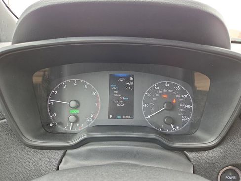 Used 2023 Toyota Corolla Cross SE image 21