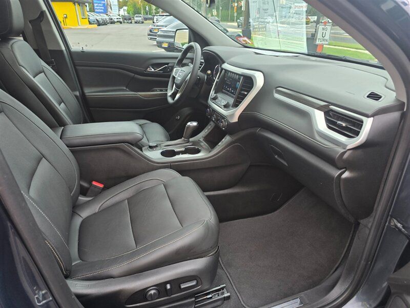 Used 2019 GMC Acadia SLT w/ Black Edition FWD image 14