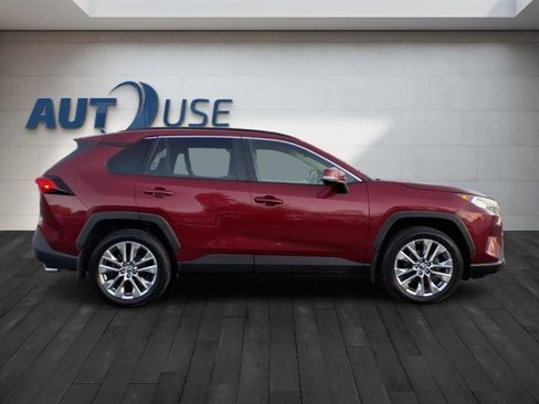 Used 2019 Toyota RAV4 XLE Premium w/ Cold Weather Package image 16