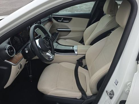 Used 2025 Mercedes-Benz C 300 Sedan image 8
