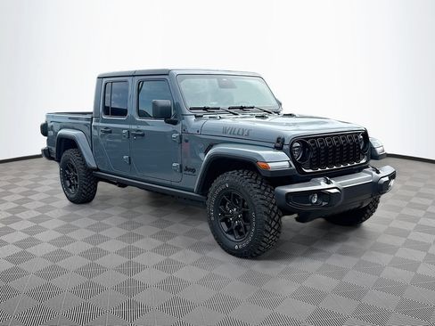 Used 2026 Jeep Gladiator Sport AWD/4WD image 4