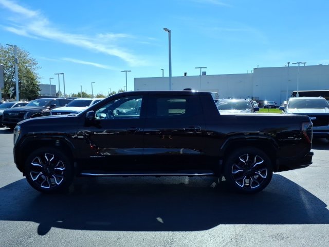 Used 2025 GMC Sierra EV Denali AWD/4WD image 10
