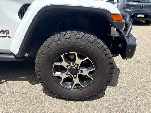 Used 2018 Jeep Wrangler Unlimited Rubicon AWD/4WD image 5