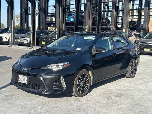 Used 2019 Toyota Corolla SE w/ Carpet Mat Package (TMS) FWD image 1