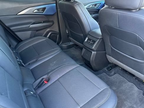 Used 2024 Chevrolet Equinox EV LT w/ LPO, Active Package AWD/4WD image 18
