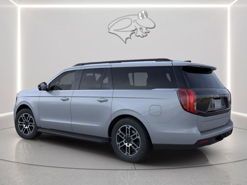 New 2026 Ford Expedition Max Active AWD/4WD image 4