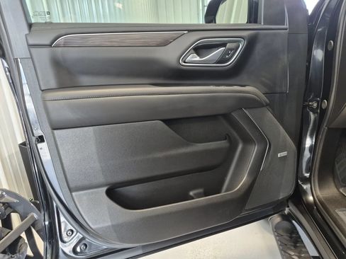 Used 2024 Chevrolet Tahoe Z71 AWD/4WD image 7