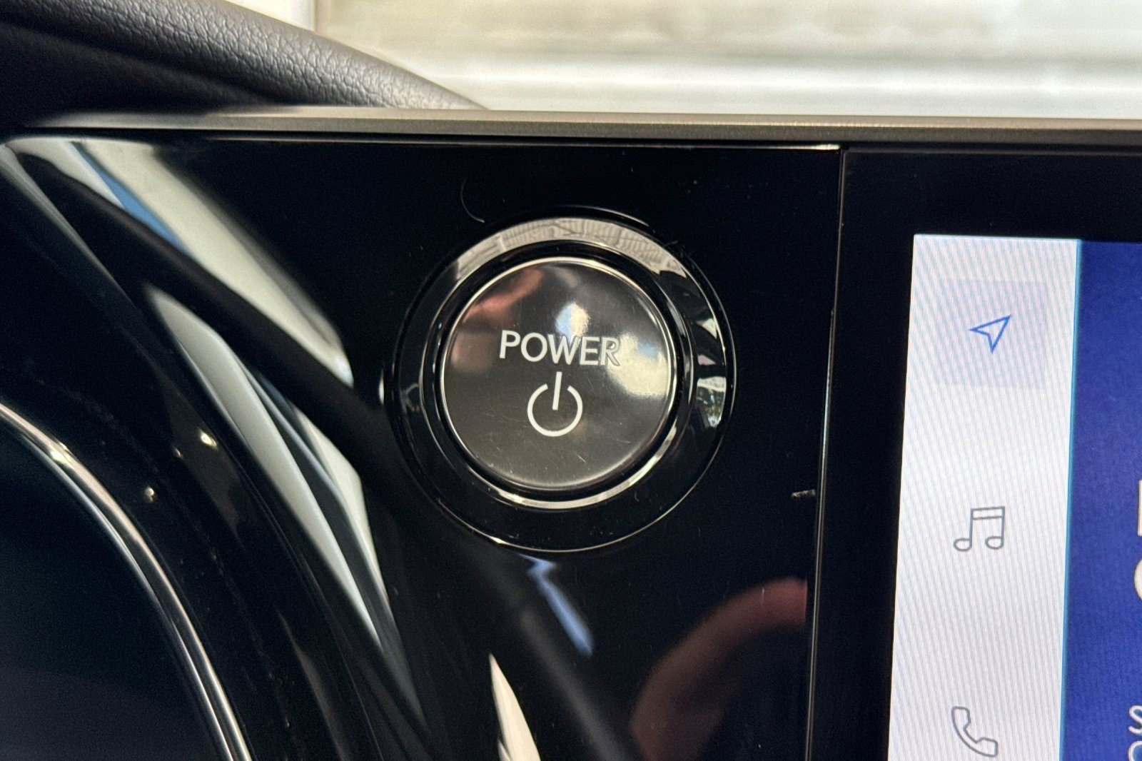 Certified 2025 Lexus TX 550h AWD Plug-In Hybrid w/ Technology Package image 30
