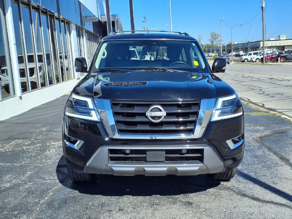 Used 2021 Nissan Armada SL w/ Captain's Chairs Package RWD image 2