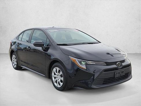 Certified 2024 Toyota Corolla LE FWD image 3