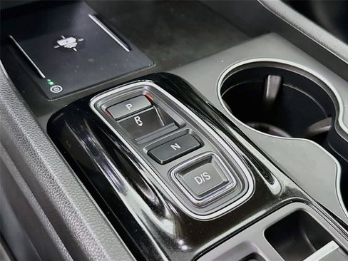 Used 2025 Honda Pilot EX-L image 17