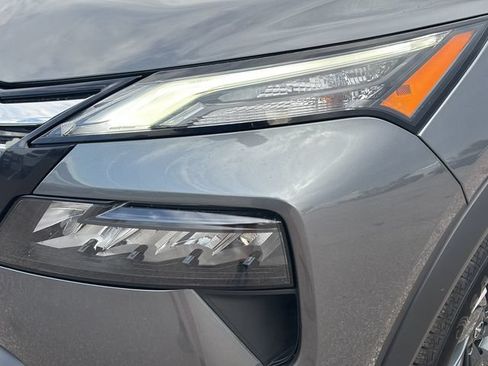 Used 2025 Nissan Rogue SV AWD/4WD image 9
