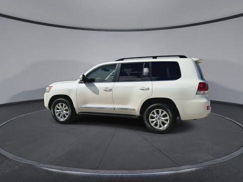Used 2021 Toyota Land Cruiser image 6
