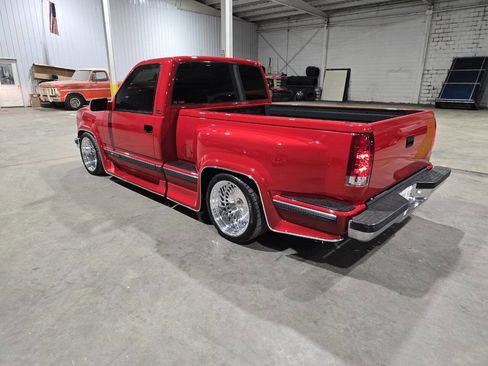Used 1992 Chevrolet Silverado 1500 2WD Regular Cab image 9