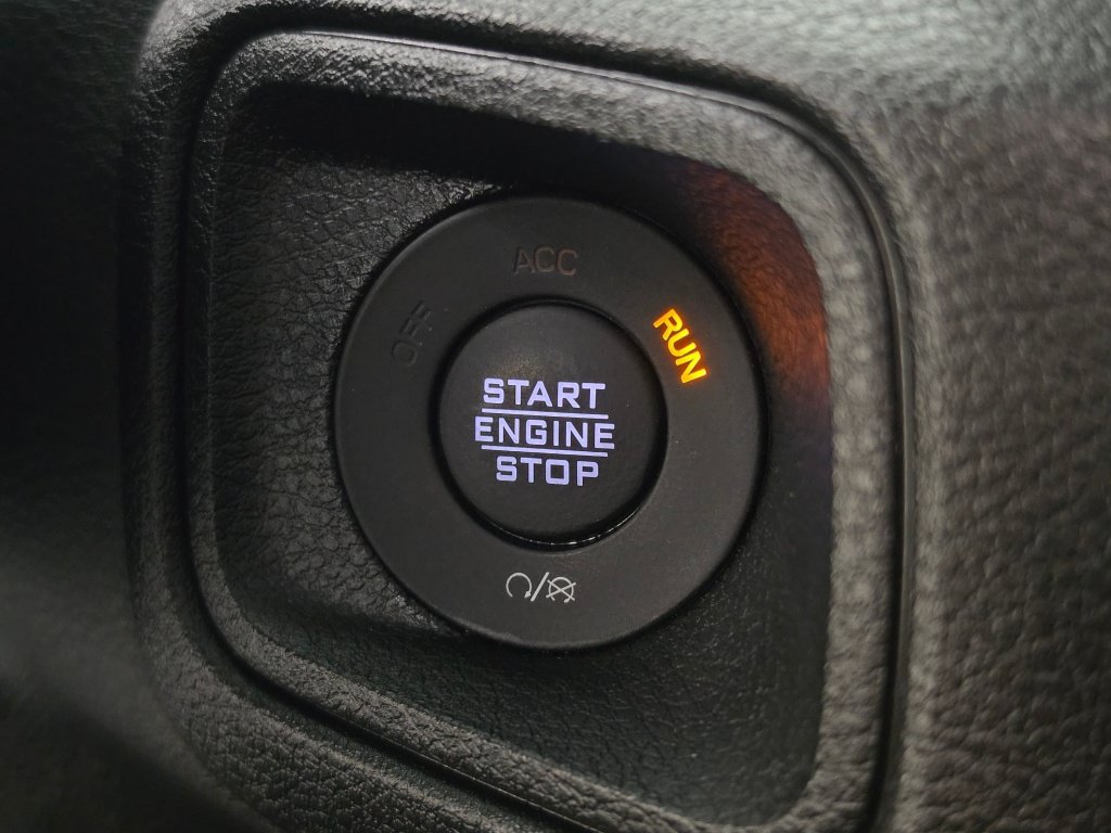 Used 2024 Jeep Wrangler Unlimited w/ Convenience Group AWD/4WD image 21