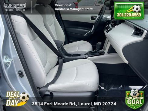 Used 2024 Toyota Corolla Cross L AWD/4WD image 21