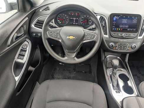 Used 2024 Chevrolet Malibu LT image 16