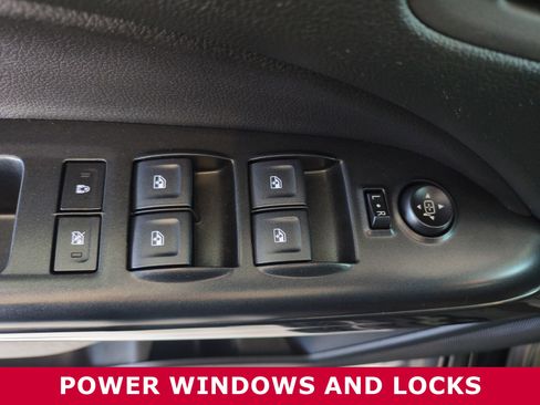 Used 2022 GMC Canyon AT4 w/ Trailering Package image 10