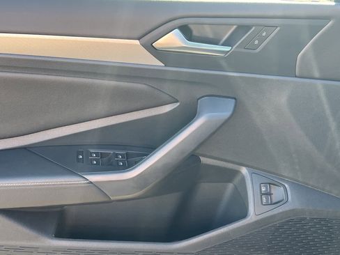 Used 2024 Volkswagen Jetta Sport image 23