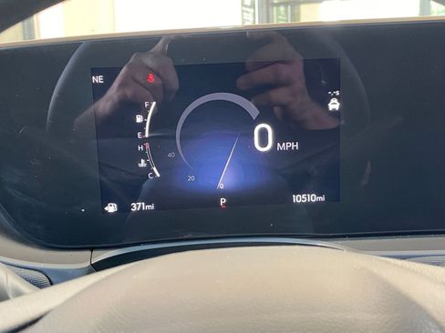 Used 2025 Buick Envista Preferred image 39