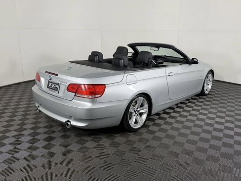 Used 2008 BMW 335i Convertible w/ Premium Pkg image 9