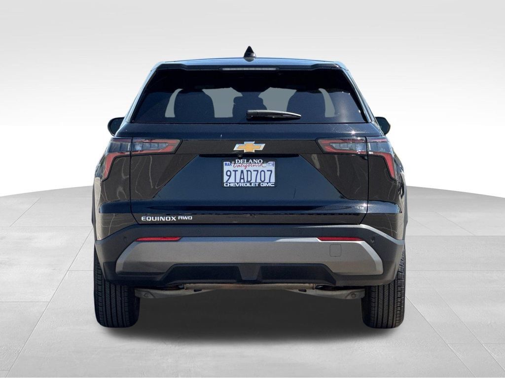 Used 2025 Chevrolet Equinox LT AWD/4WD image 4
