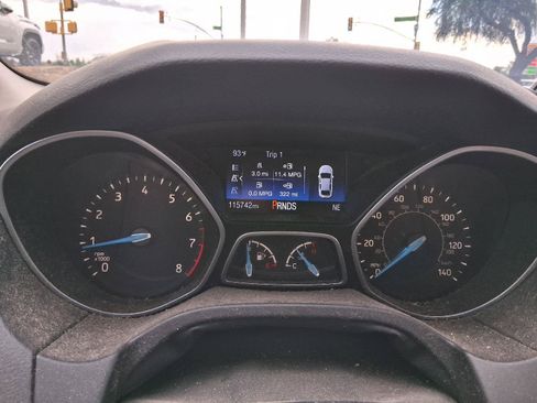 Used 2016 Ford Focus Titanium w/ Titanium Technology Package FWD image 36